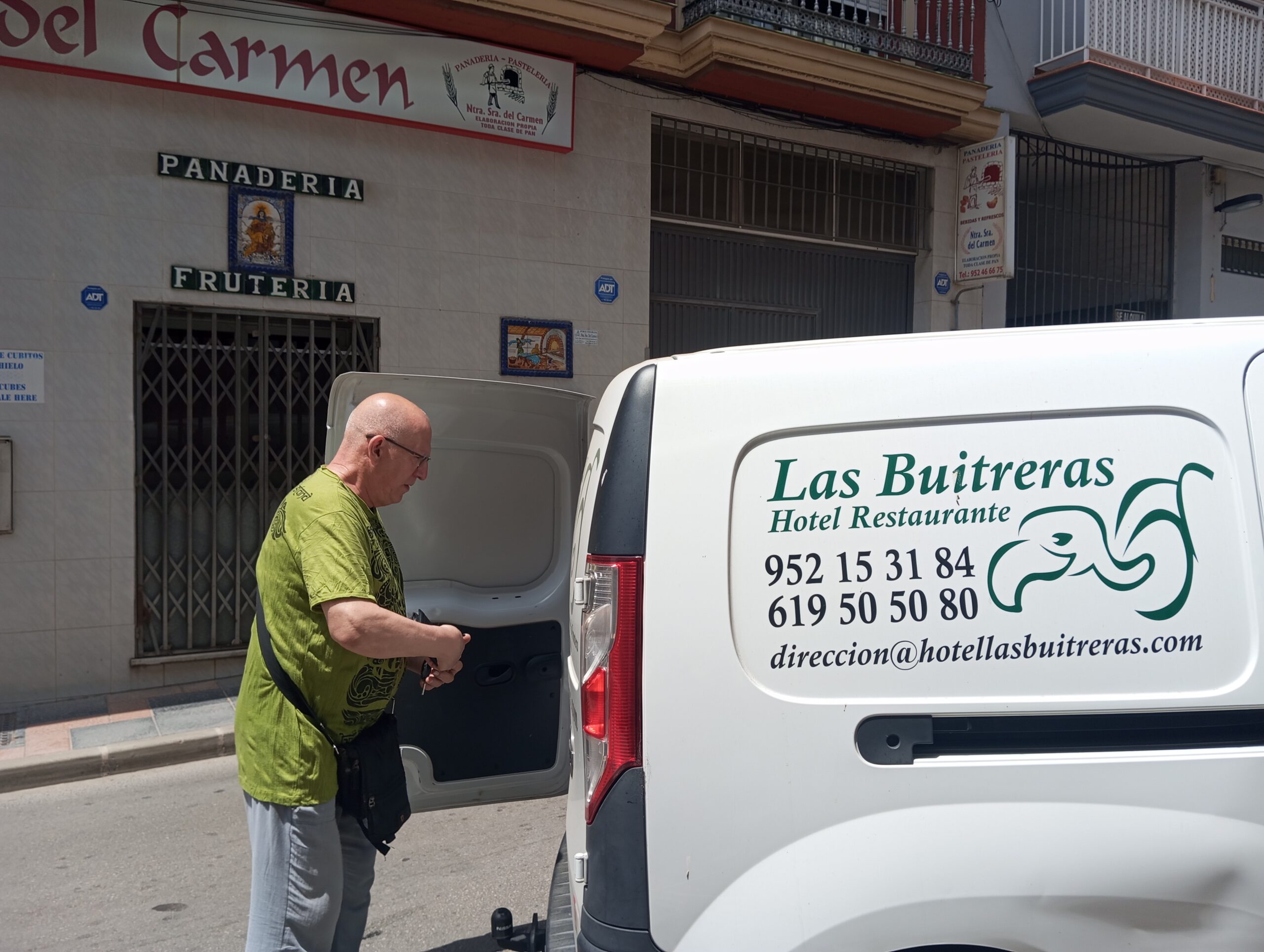 hotel las buitreras grupo pedro tirado